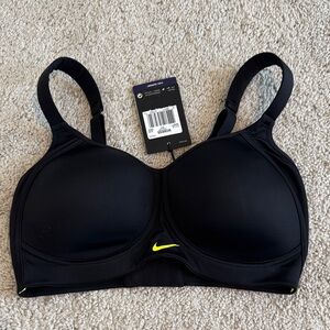 Nike NWT Women's Black and Green Sports Bra - Size 32DD